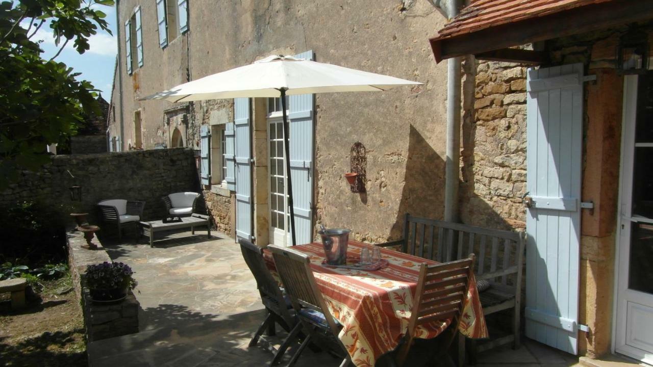 Chatel De Bierre Sigy-le-Châtel Exterior foto
